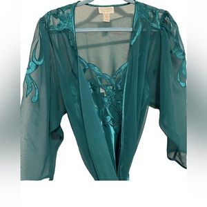 Vintage Victorias Secret Night Gown & Robe Emerald Green 1970-80s Gold Label-S